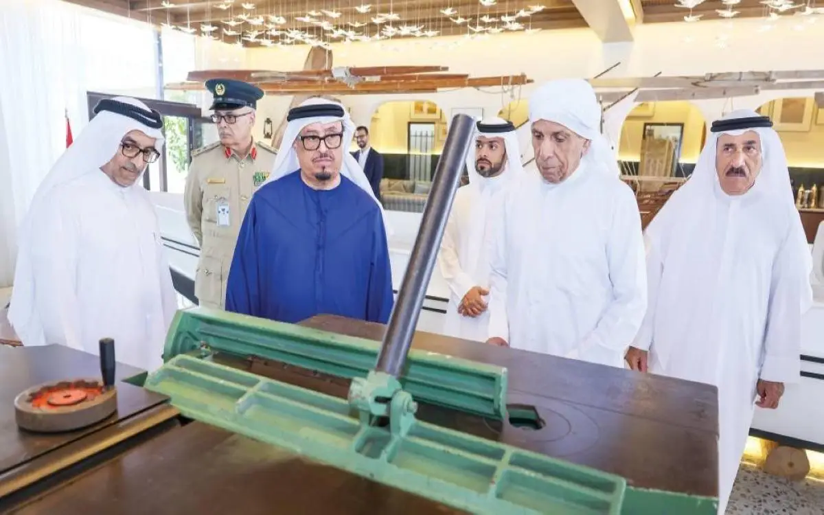 مجلس يحكي قصة صانع القوارب التقليدية في دبي
