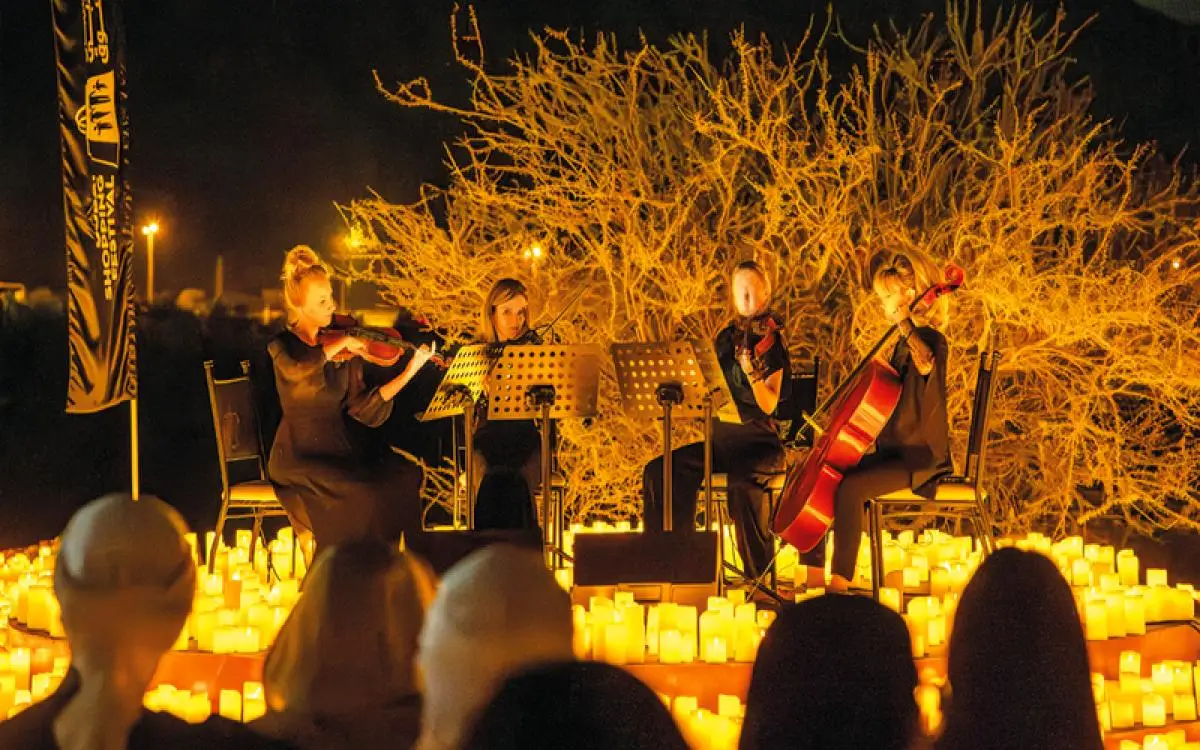 "دبي للتسوق" يفرش أغراضه في حتا