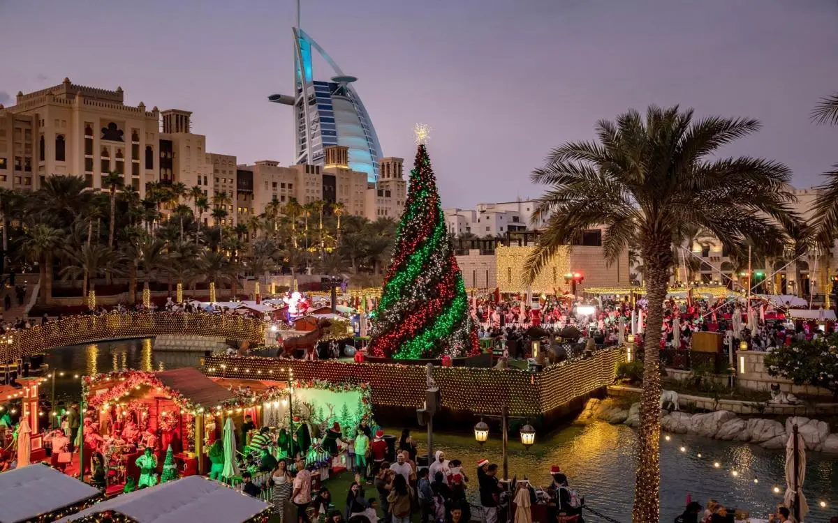 متى عطلة رأس السنة في دبي؟