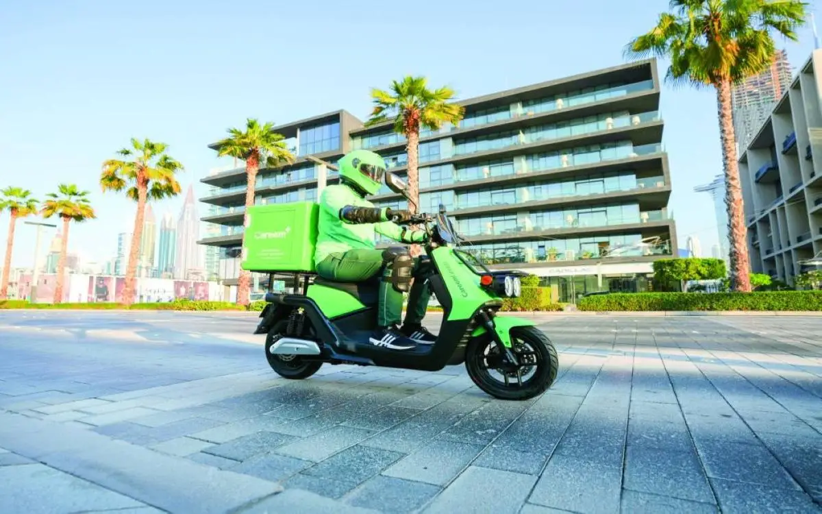 عمال «كريم» سافروا من الإمارات إلى القمر وعادوا 200 مرة