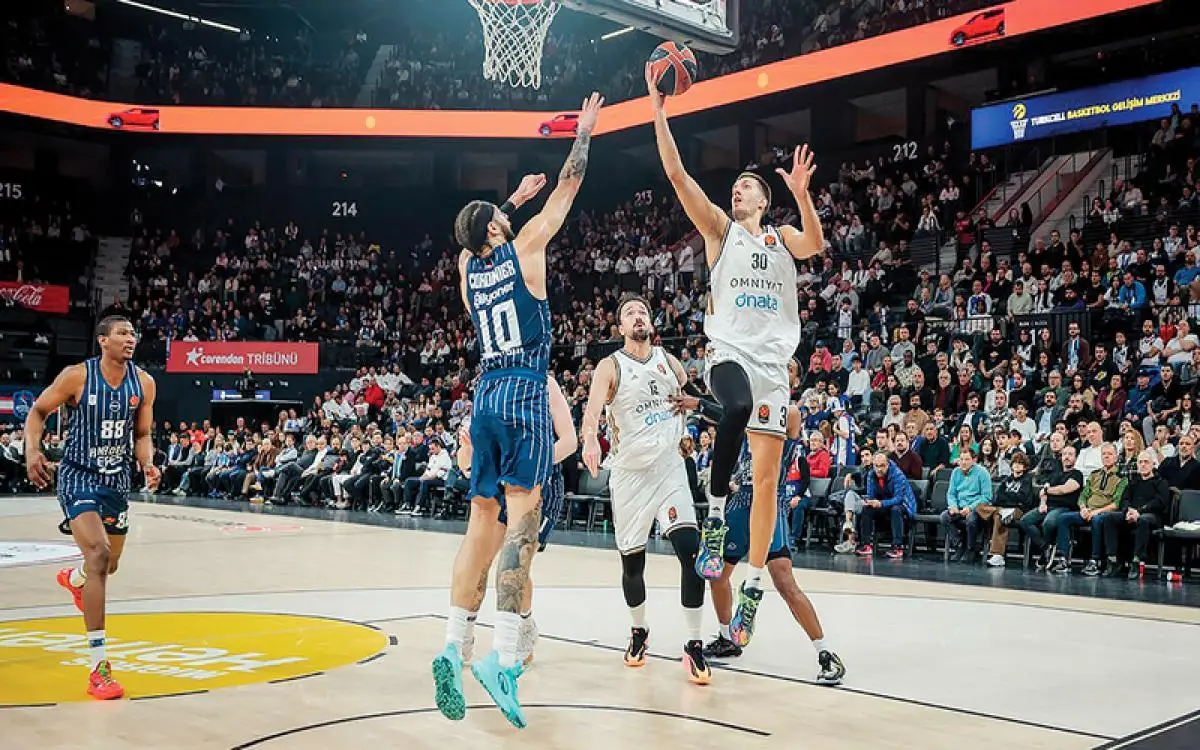 دبي لكرة السلة يعود بلا هزائم