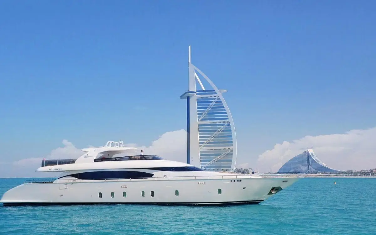 "بحر مفتوح" لليخوت الأجنبية بين أبوظبي ودبي