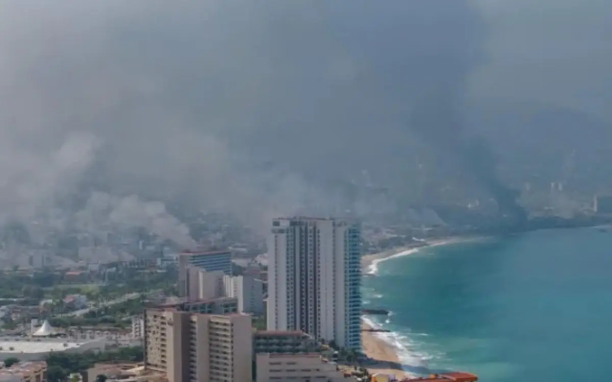 إغلاق طرق ورحلات ملغاة وسياح محاصرون في المكسيك