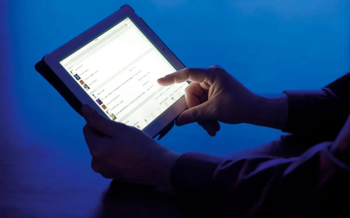 500 درهم غرامة "الشتيمة الإلكترونية" في دبي