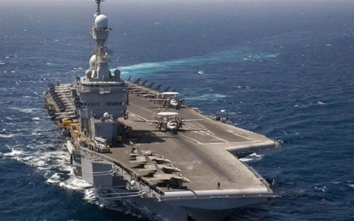 "شارل ديغول" في مهمة إلى المتوسط