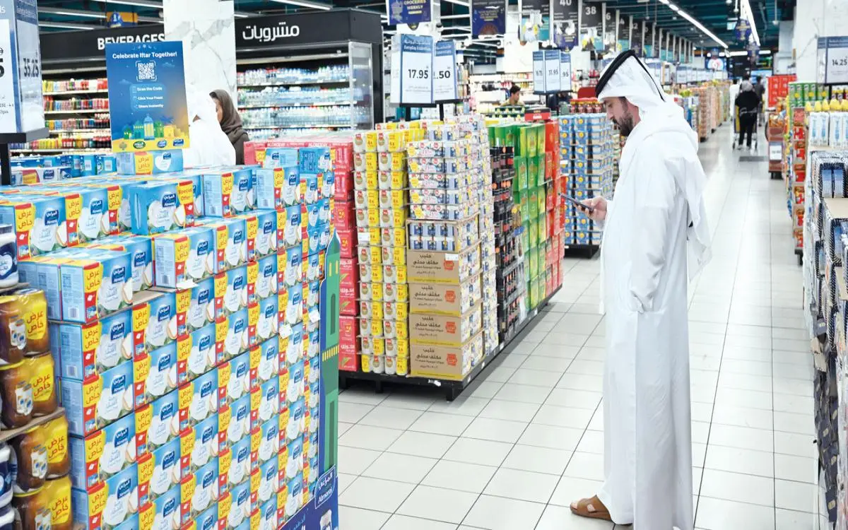 لا تخزن.. الأسواق الإماراتية تفيض بالسلع في رمضان