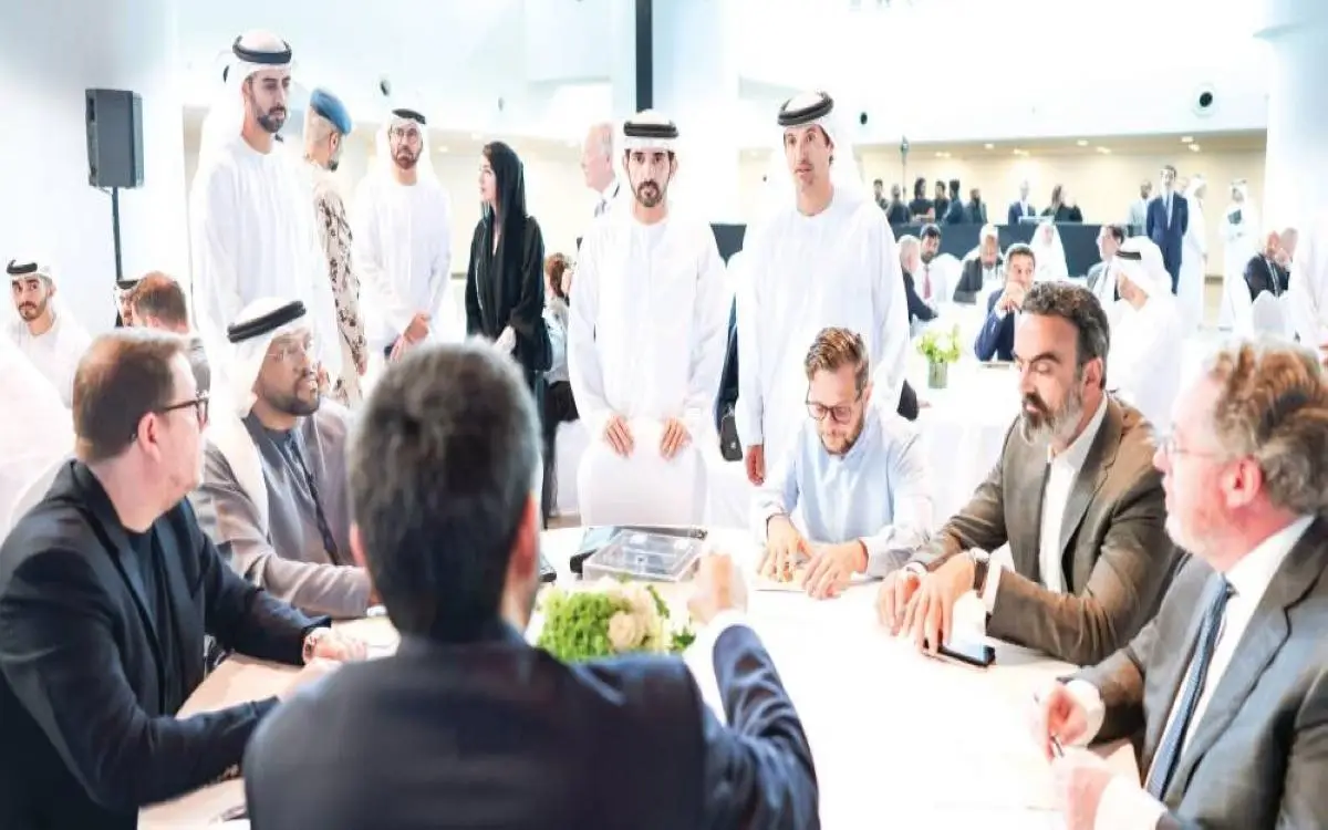 حمدان بن محمد في رسالة طمأنة: دبي قوية وهدفنا ضمان الأعمال بكفاءة