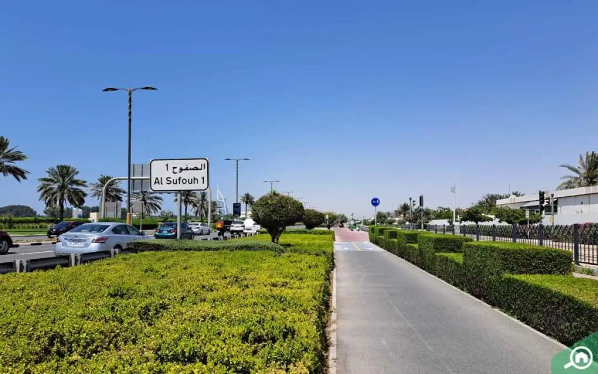 بيع أرض في دبي بـ705 ملايين درهم