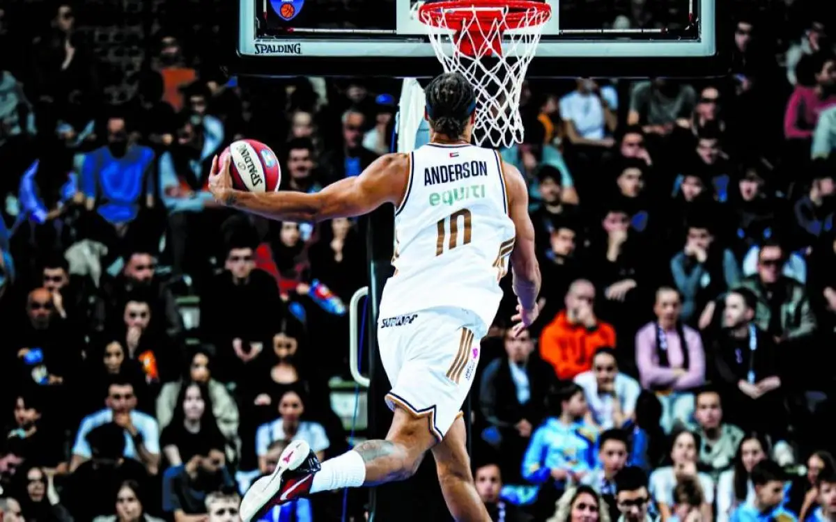 فوز جديد لسلة دبي على الصرب