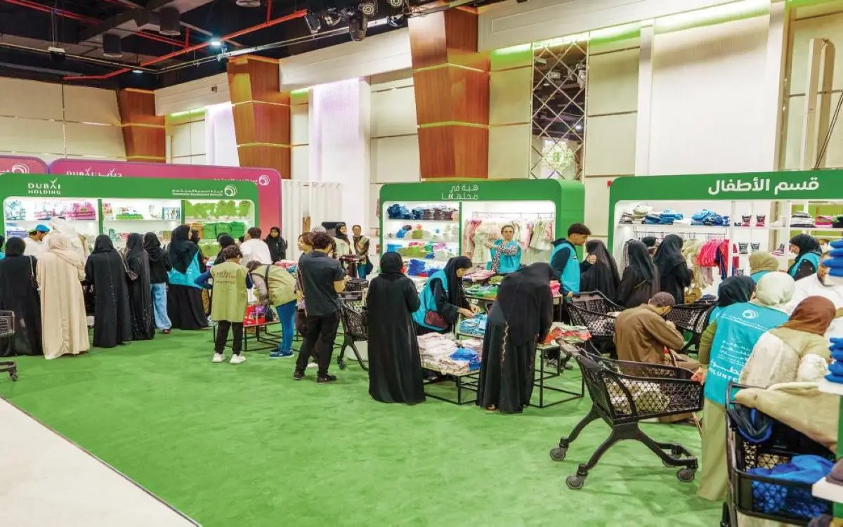 25 مليون درهم "عيديّات" في دبي