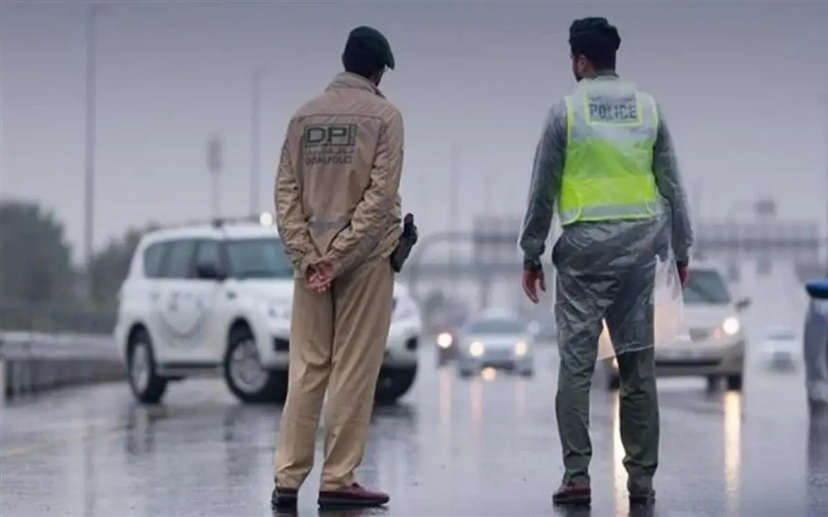 17 ألف "ألو" لشرطة دبي بسبب الأمطار