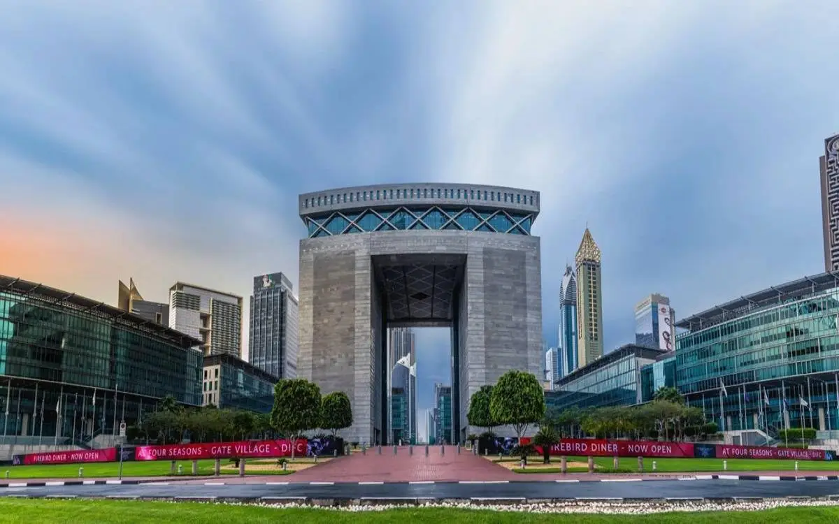 تريليونا دولار في مدينتين.. صناديق تحوط عالمية صامدة في الإمارات