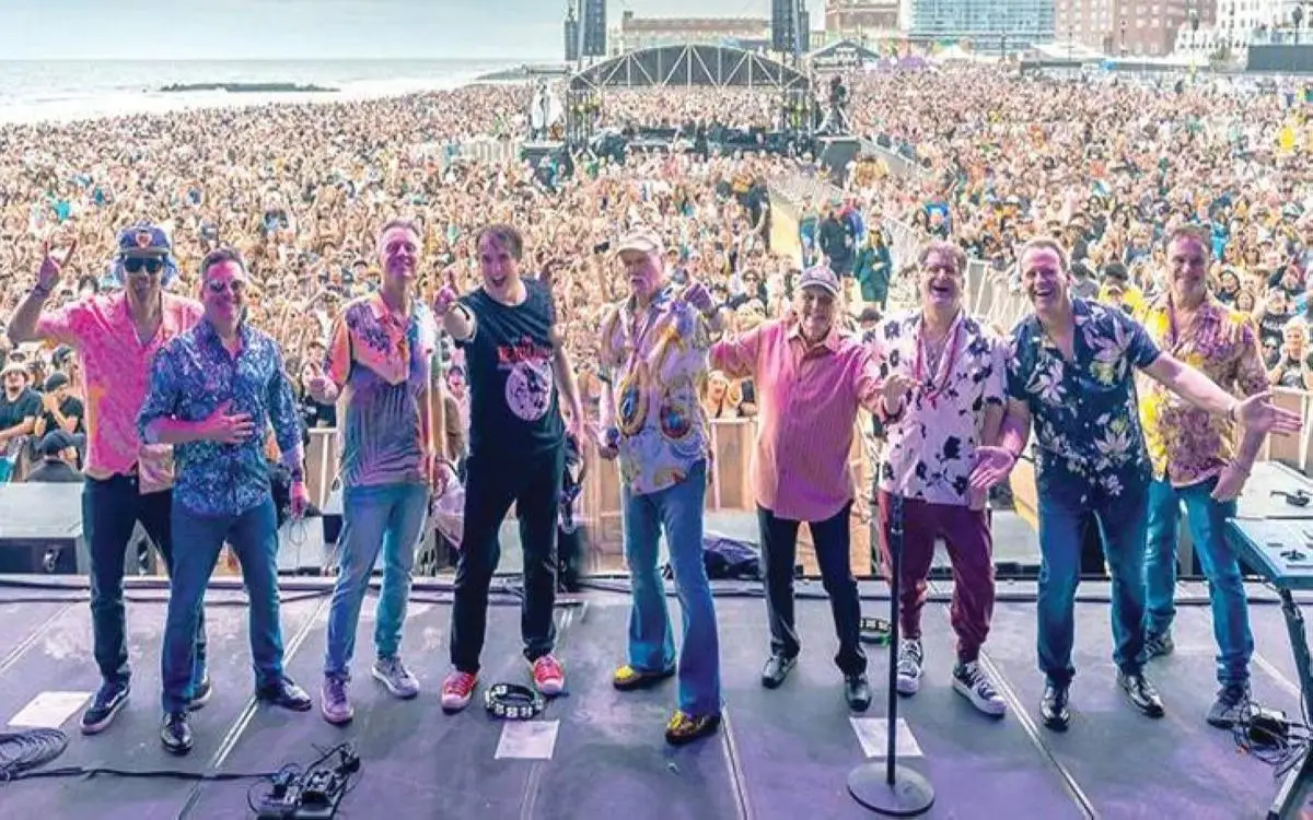 فرقة روك "ستينية" في دبي مايو القادم