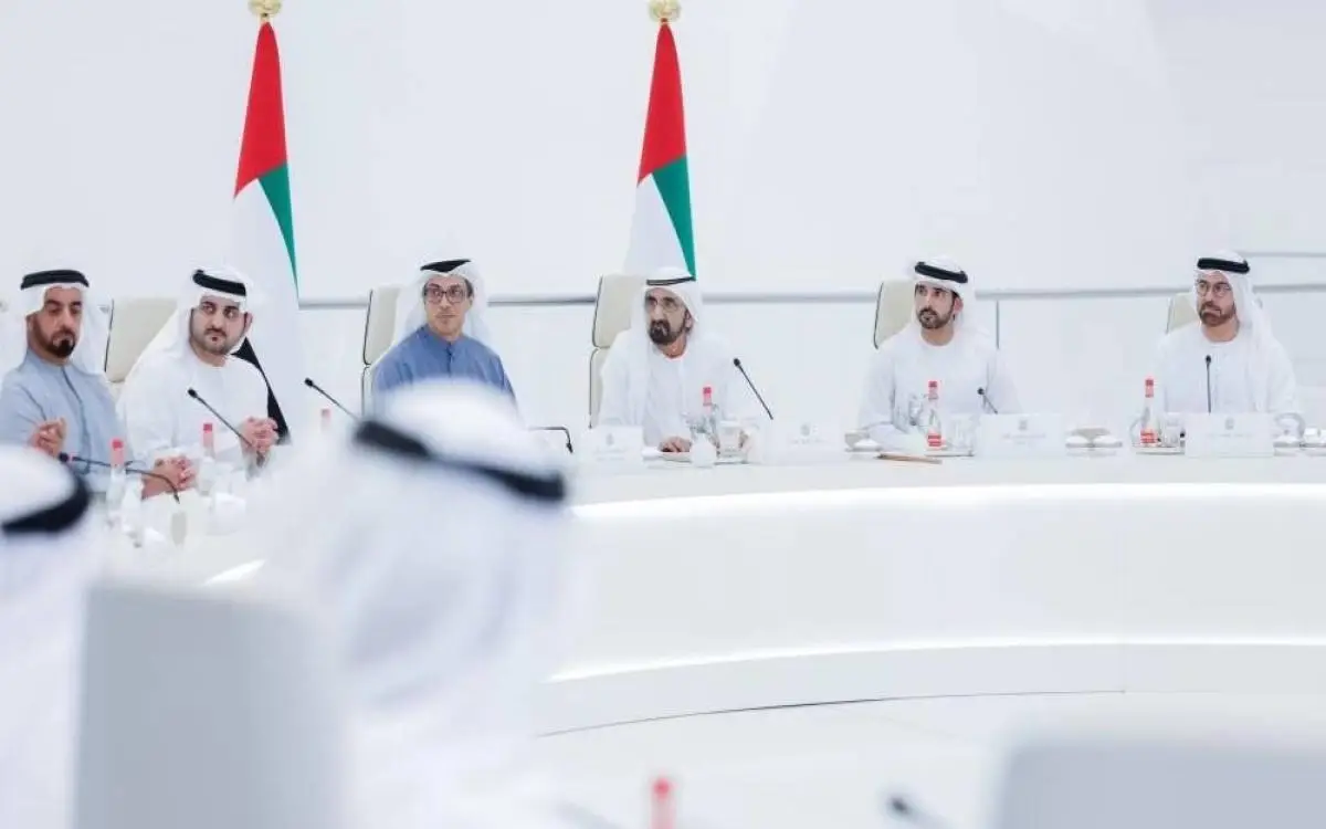 محمد بن راشد: بقيادة أخي محمد بن زايد.. قواتنا الدفاعية تعمل باحترافية