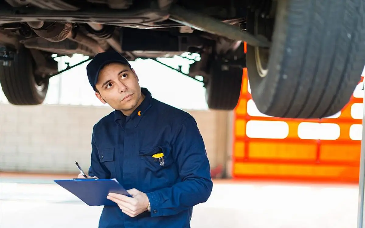 دبي تتيح إنشاء مراكز لفحص المركبات.. كيف تنال الترخيص؟