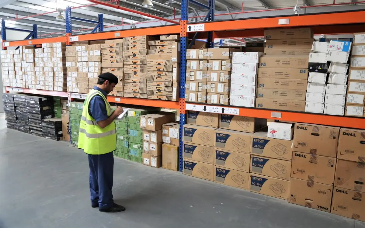 جمارك دبي تطمئن التجار: 90 يوماً مهلة للبضائع